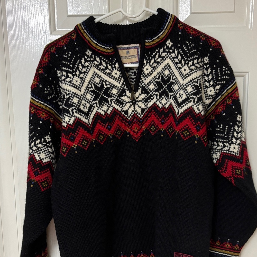 Dale of Norway Navy and Red Zip-Up Sweater
